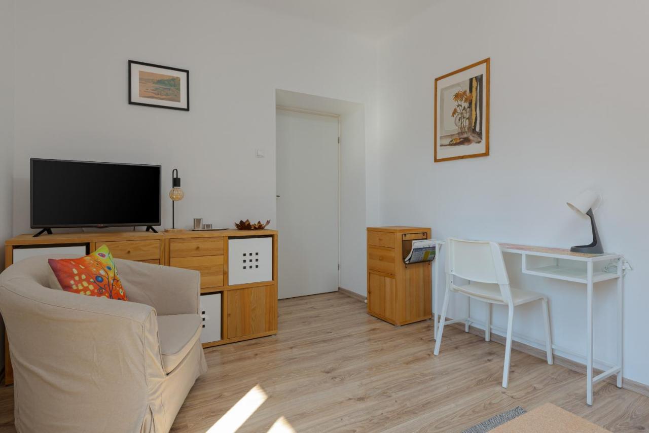 Apartment Bialobrzeska Warsaw By Noclegi Renters Exterior foto